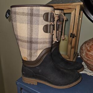 Kamik Wellington Women's Hazel Rain Boots Plaid Beige Brown‎ Waterproof Size 6